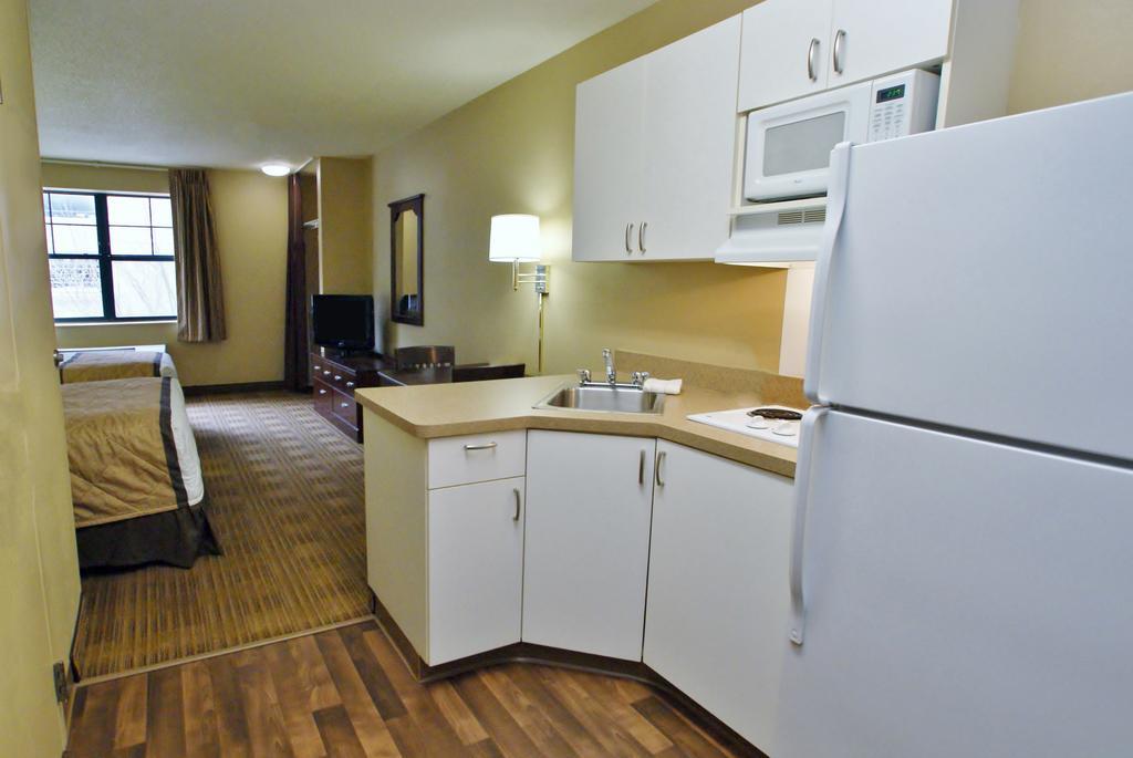 Mainstay Suites Chicago Hillside Esterno foto