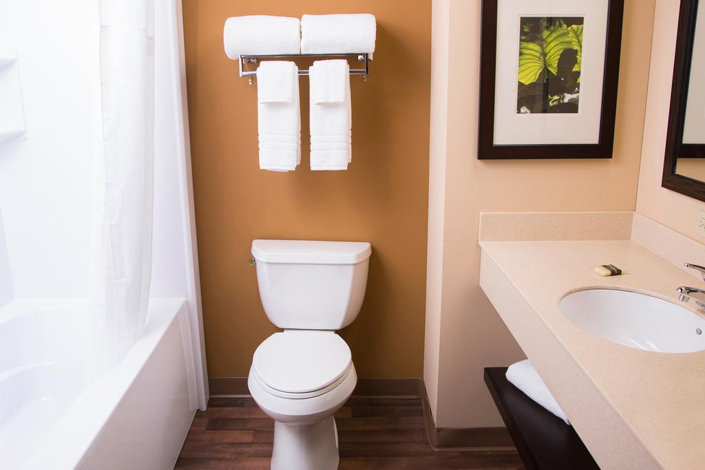 Mainstay Suites Chicago Hillside Esterno foto
