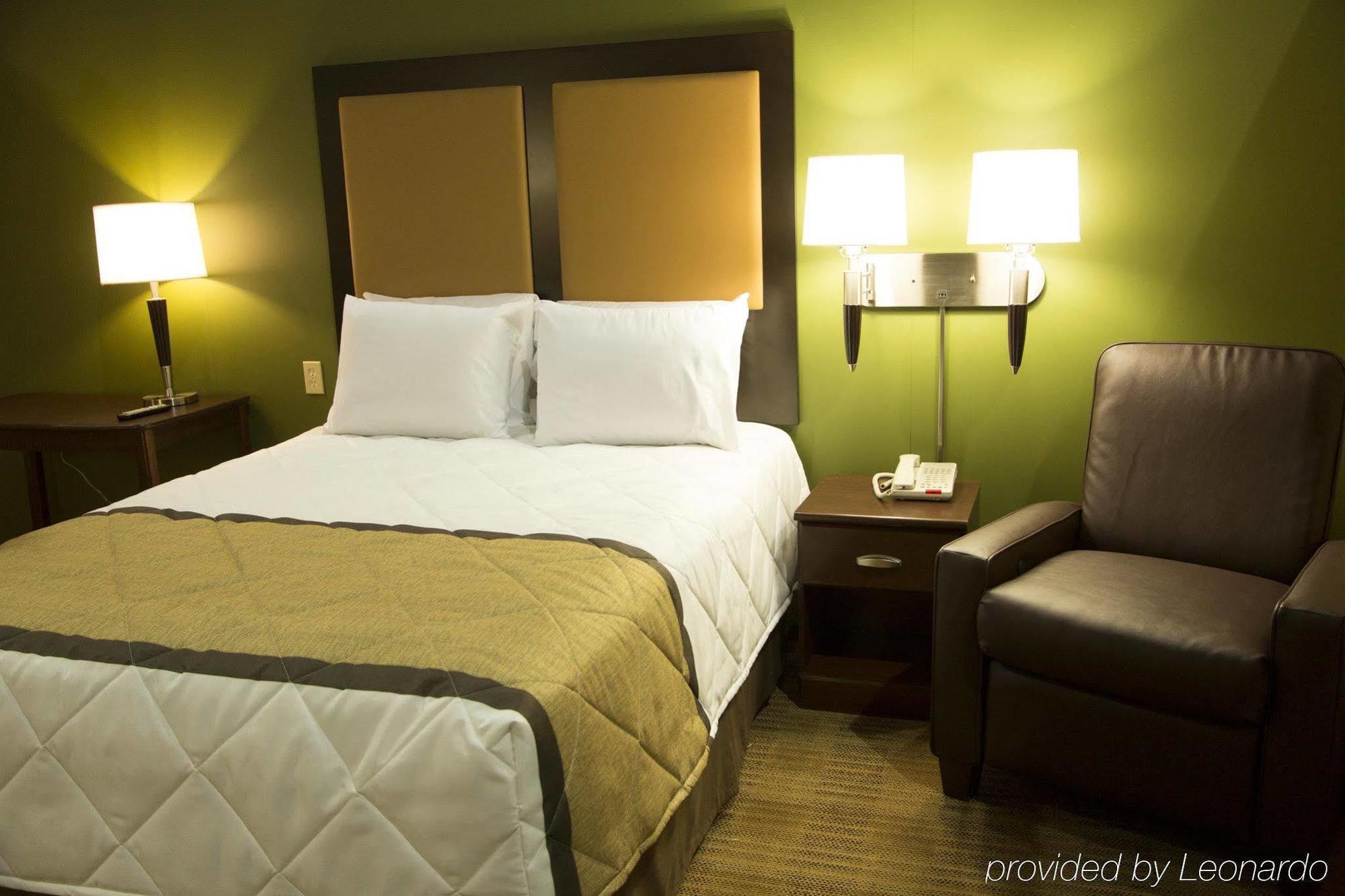 Mainstay Suites Chicago Hillside Esterno foto